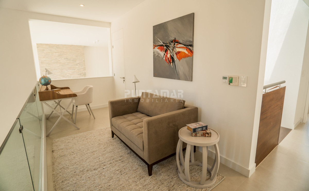 Casa ID.212149 - Espectacular casa en Boulevard Park