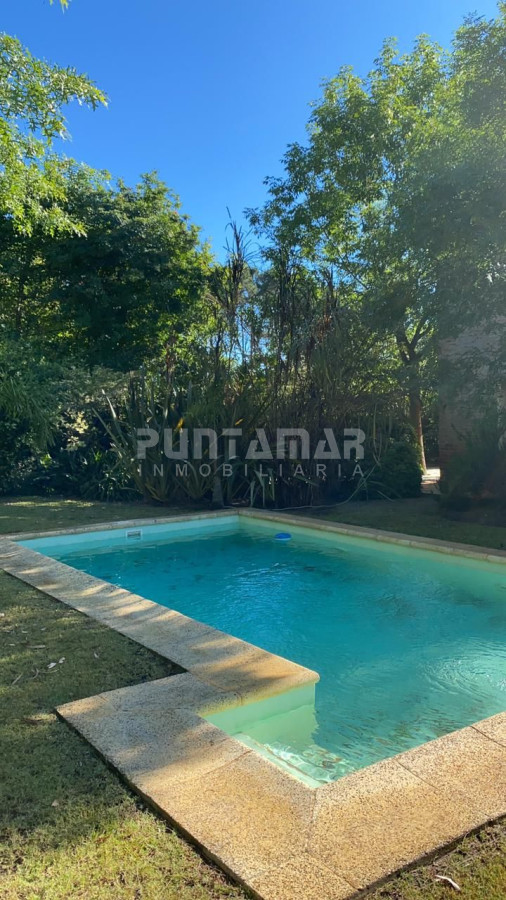 Casa ID.212867 - ALQUILER HERMOSA CASA CON PISCINA EN LA BARRA 