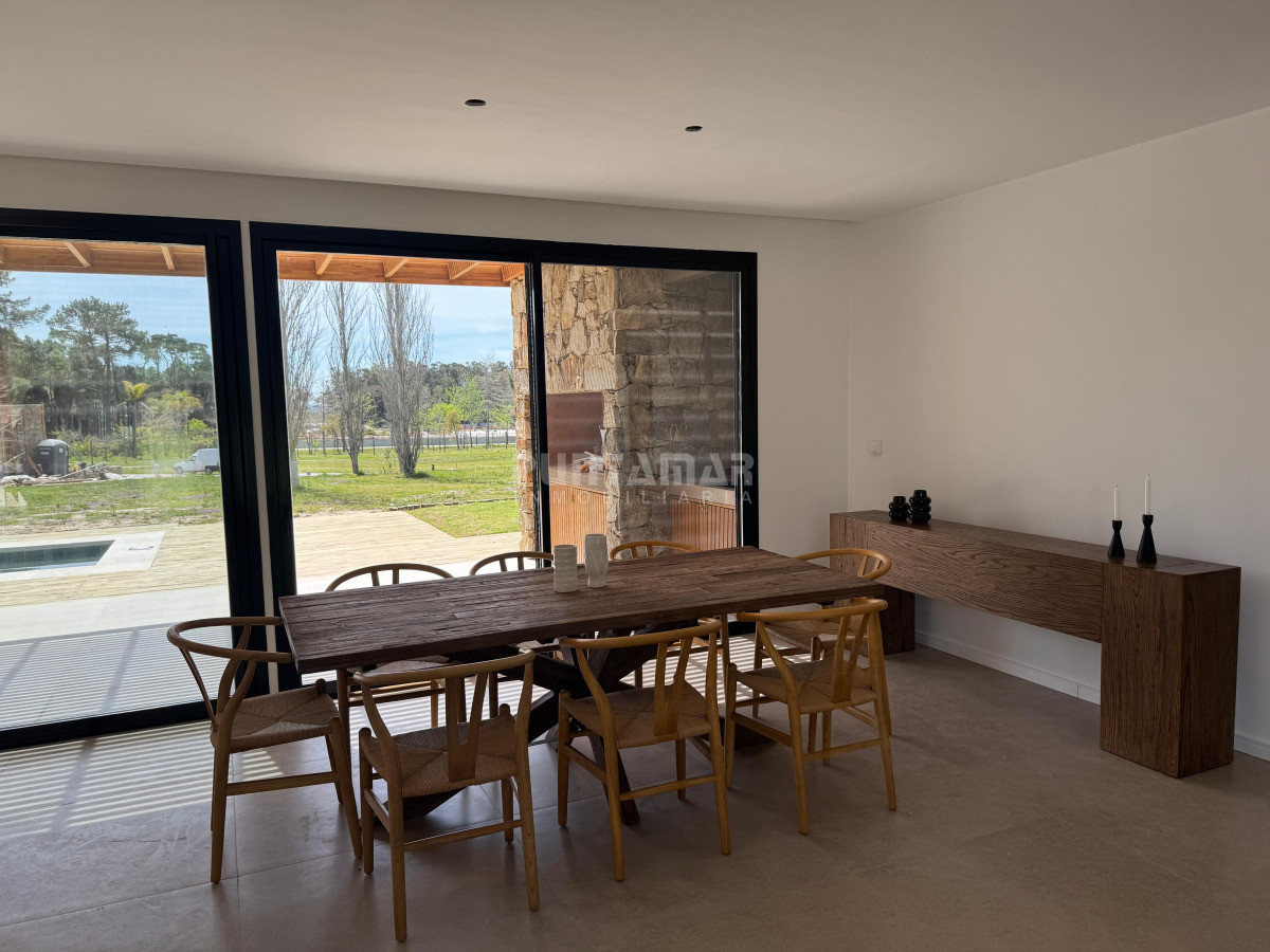 Casa ID.213666 - VENTA Y ALQUILER CASA A ESTRENAR EN BARRIO CERRADO LA CAÑADA - DISTRITO 52