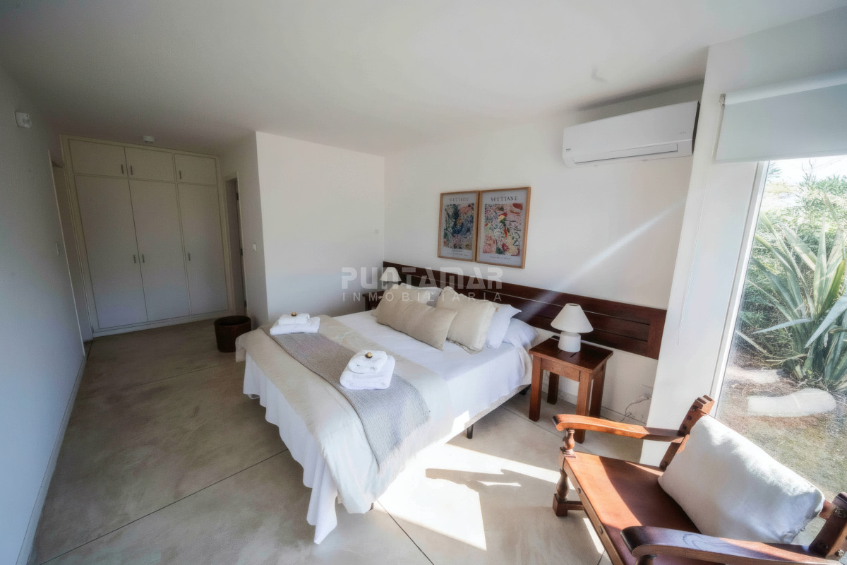 Casa ID.210785 - IMPORTANTE CASA EN PUNTA DEL ESTE, EL CHORRO, 5 DORMITORIOS