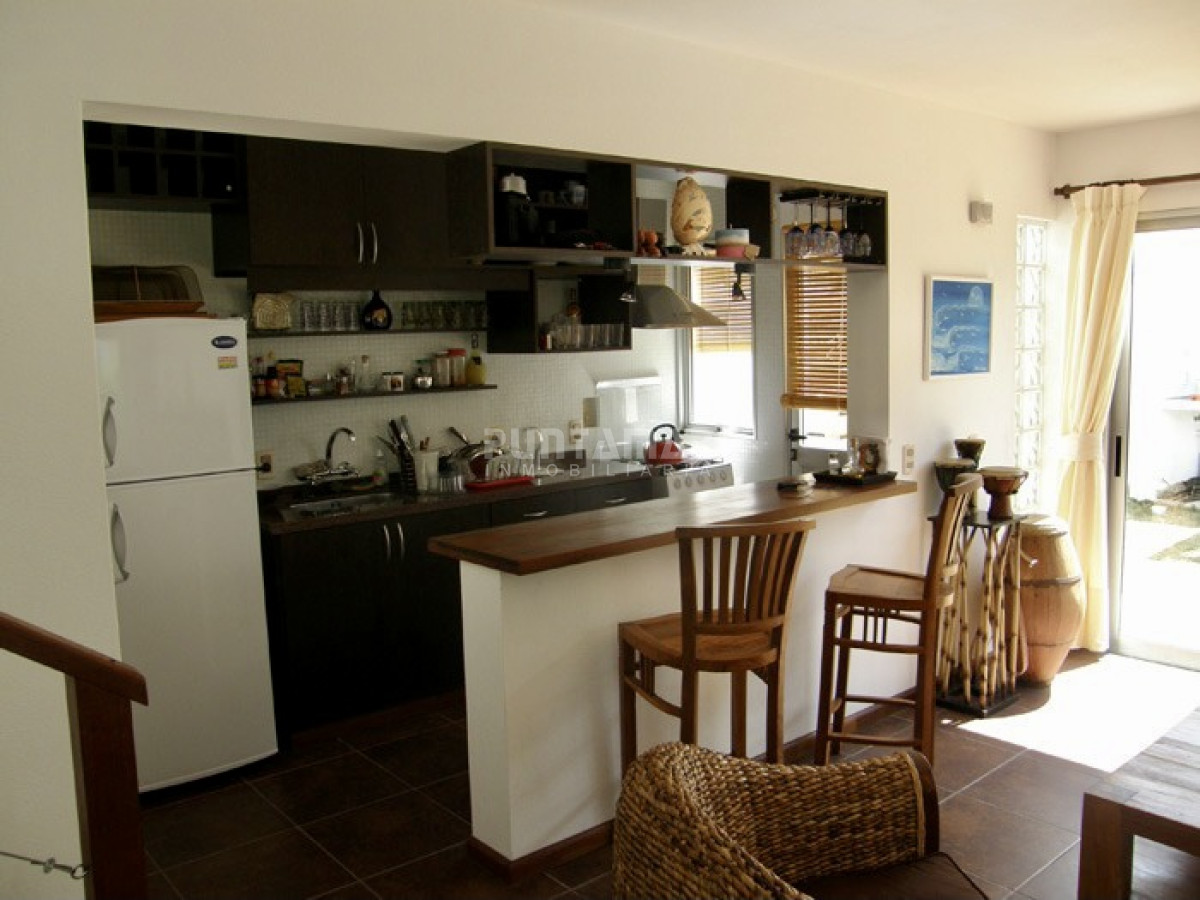 Casa ID.212688 - MODERNA CASA CON PISCINA A METROS DE LA POSTA DEL CANGREJO 