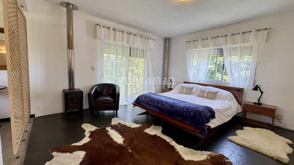 Casa ID.211927 - HERMOSA CASA DE 4 DORMITORIOS A METROS DE PLAYA MONTOYA 