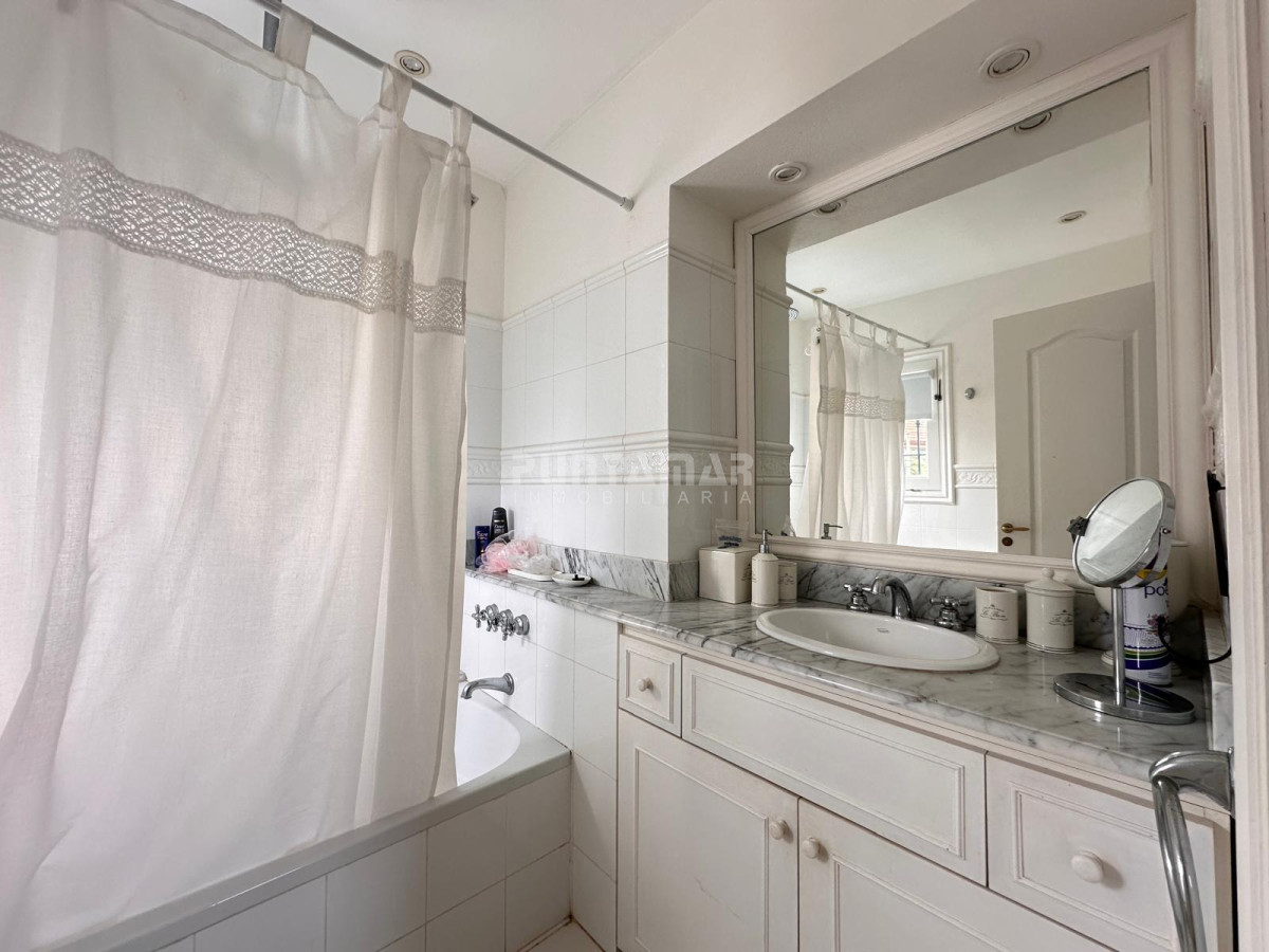 Casa ID.213364 - VENTA DE HERMOSA CASA EN MONTOYA CON PISCINA