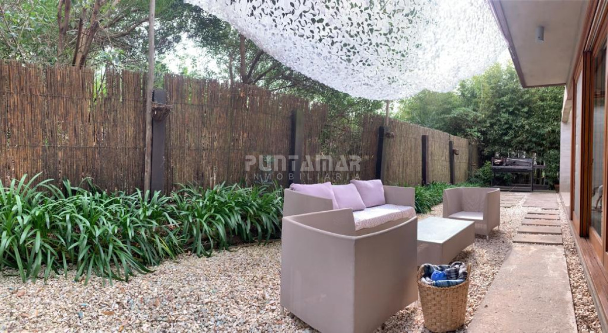 Casa ID.212719 - EXCELENTE  CASA DE 4 DORMITORIOS  EN ALQUILER EN EL CHORRO  CON PISCINA