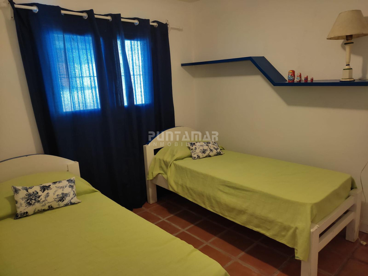 Casa ID.213382 - ALQUILER CASA DE 5 DORMS EN EL CENTRO DE LA BARRA