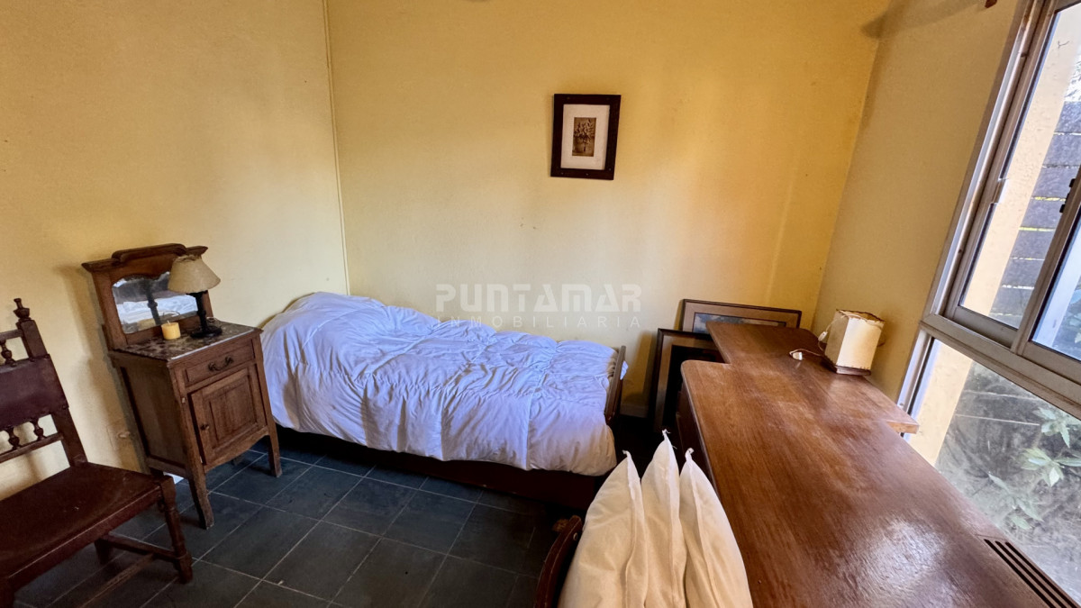 Casa ID.213701 - VENTA CASA DE 4 DORMITORIOS A METROS DE PLAYA MONTOYA