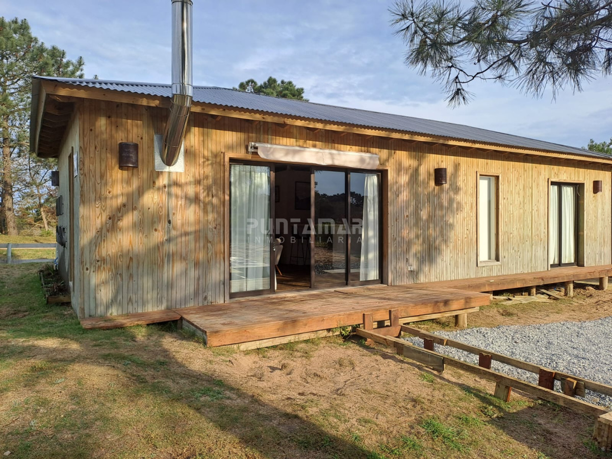 Casa ID.213398 - MODERNA CASA DE 1 DORMITORIO CON PISCINA A 100 MTS DE LA PLAYA DE JOSE IGNACIO 
