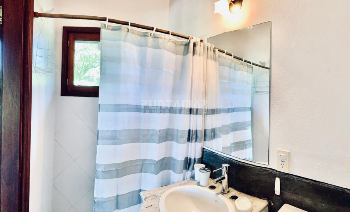Casa ID.212016 - HERMOSA CASA DE 2 PLANTAS EN PARADA 9 DE LA MANSA