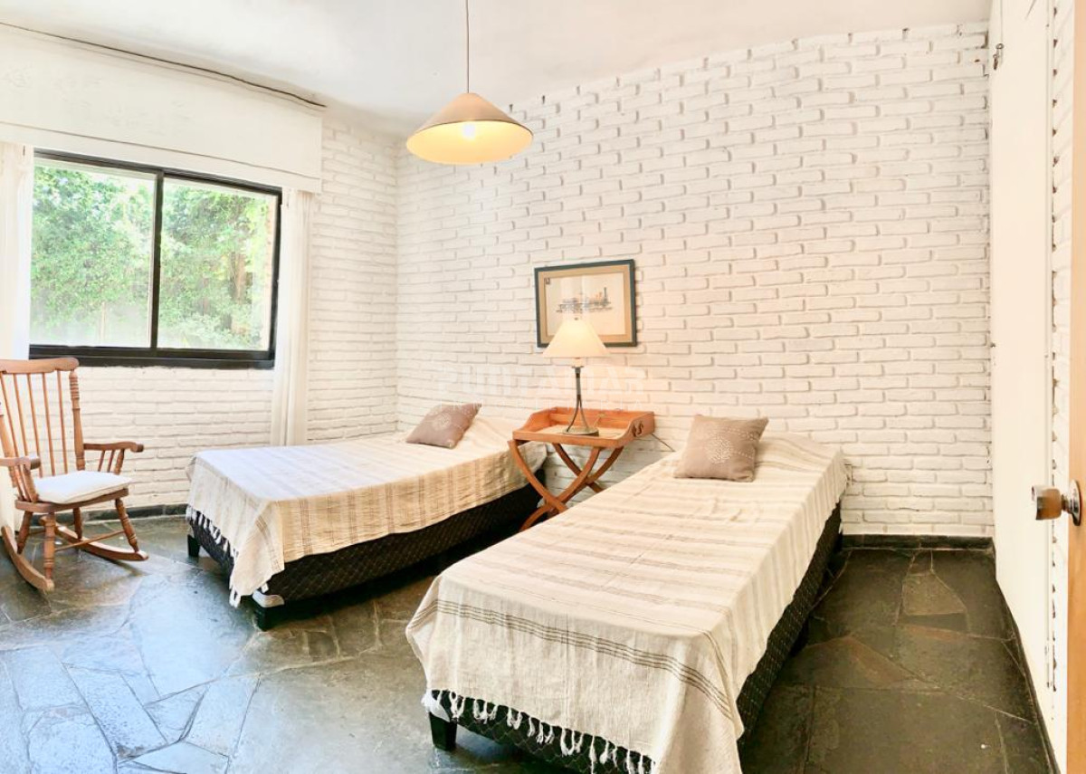 Casa ID.212016 - HERMOSA CASA DE 2 PLANTAS EN PARADA 9 DE LA MANSA