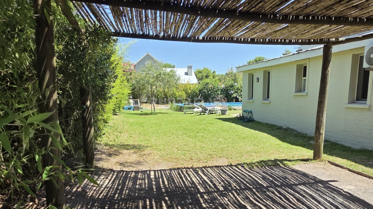 Casa ID.213091 - HERMOSA CASA CON PISCINA EN LA BARRA A 4 CUADRAS DEL MAR