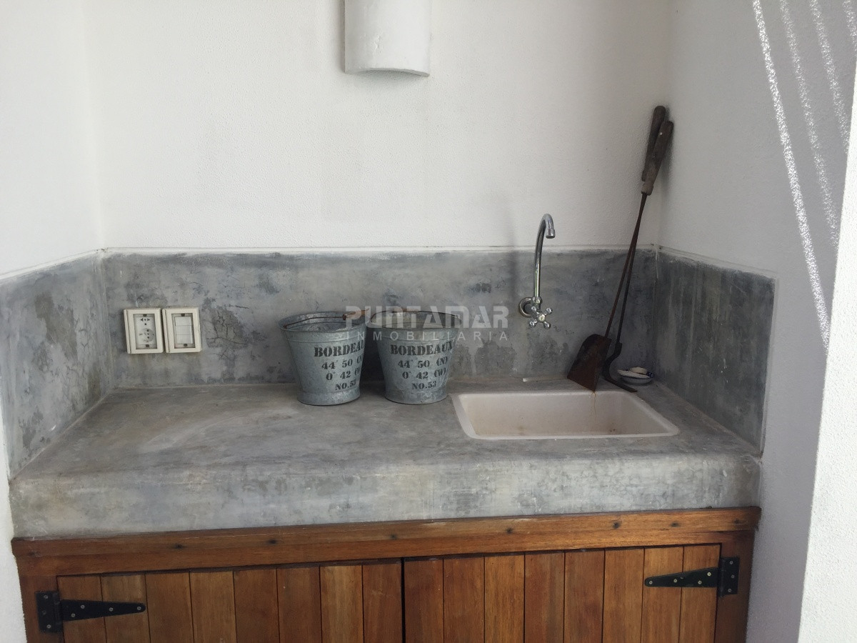 Casa ID.210767 - Casa en alquiler en Montoya, La Barra, 4 dormitorios 