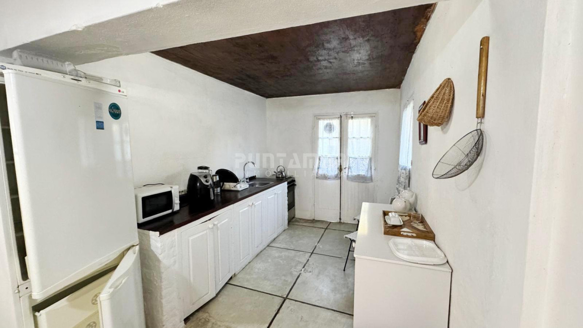 Casa ID.210892 - VENTA Y ALQUILER DE GRAN CASA EN EL CORAZON DE LA BARRA