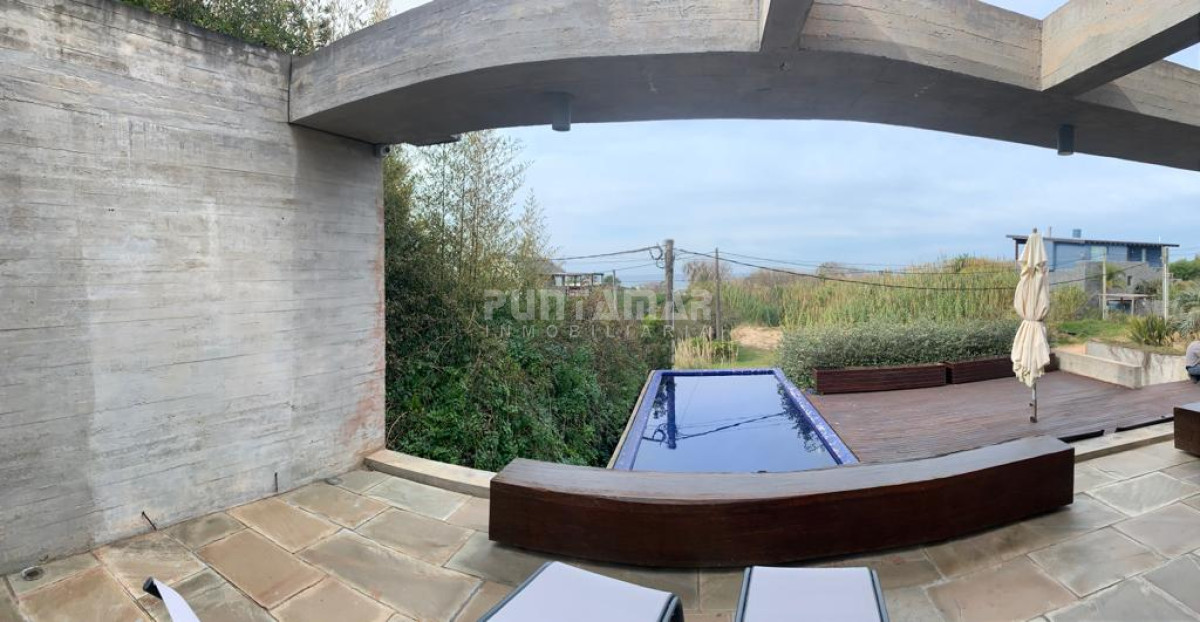 Casa ID.212719 - EXCELENTE  CASA DE 4 DORMITORIOS  EN ALQUILER EN EL CHORRO  CON PISCINA