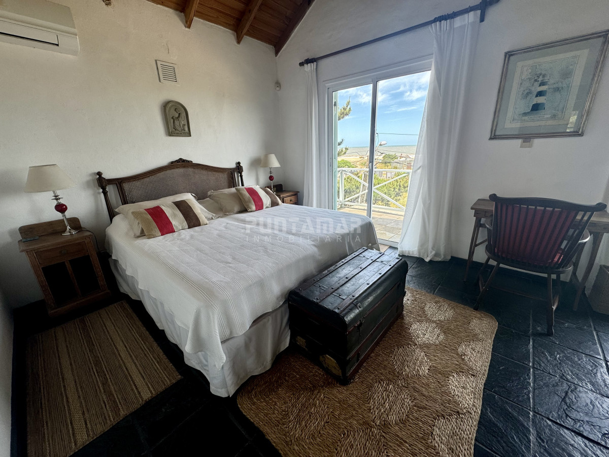 Casa ID.210802 - ALQUILER DE CASA EN MONTOYA CON VISTA AL MAR, 4 DORMITORIOS MÁS SERVICIO