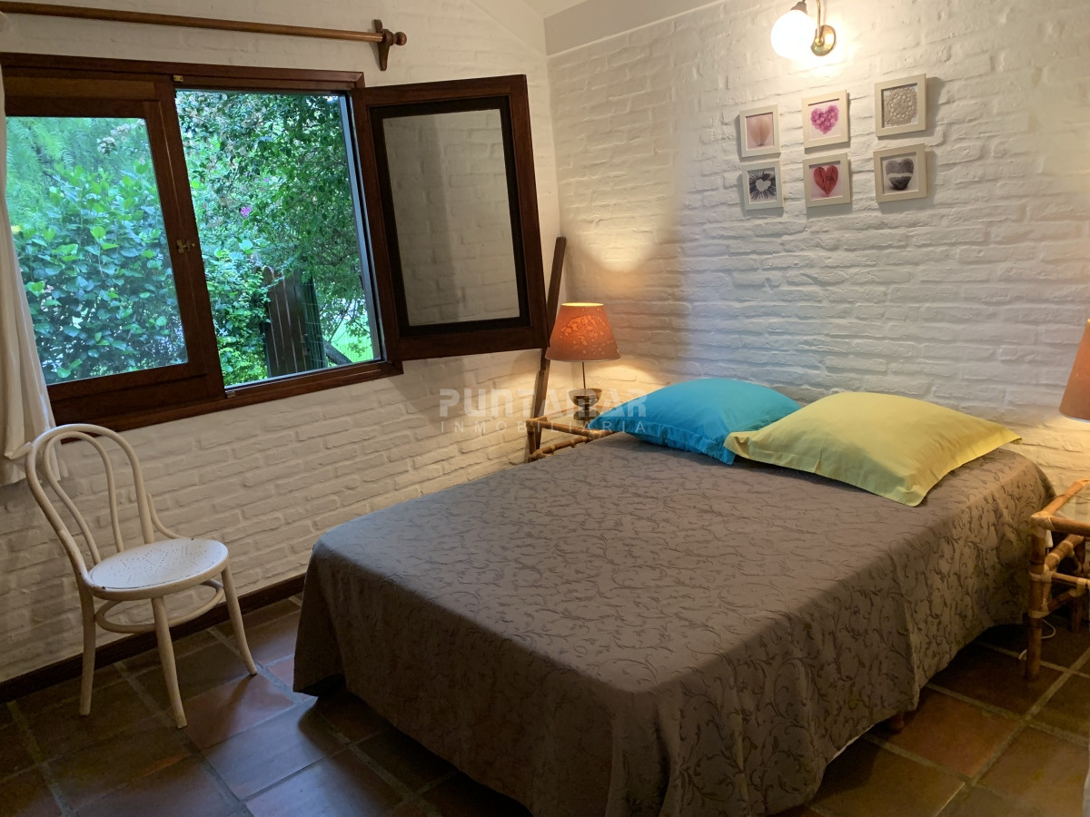Casa ID.210691 - CASA  EN ALQUILER 3 DORMITORIOS CON PISCINA EN RINCÓN DEL INDIO