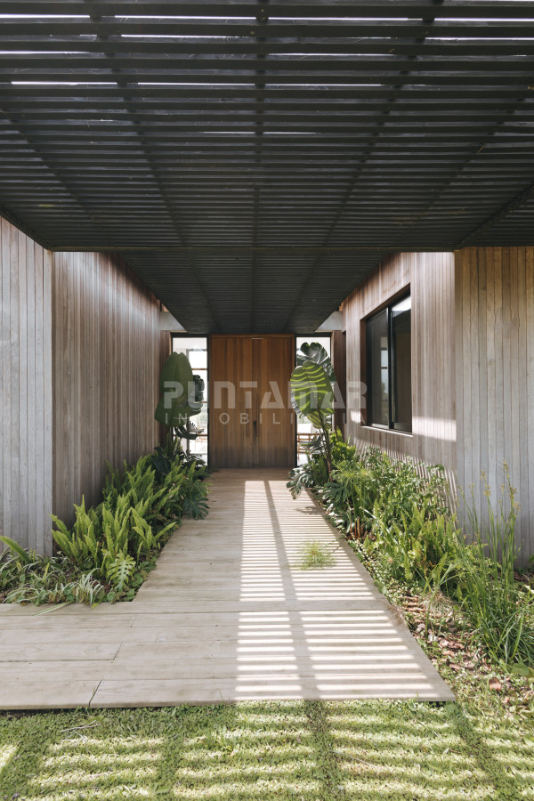 Casa ID.212705 - Casa en venta y alquiler en Pueblo Mio