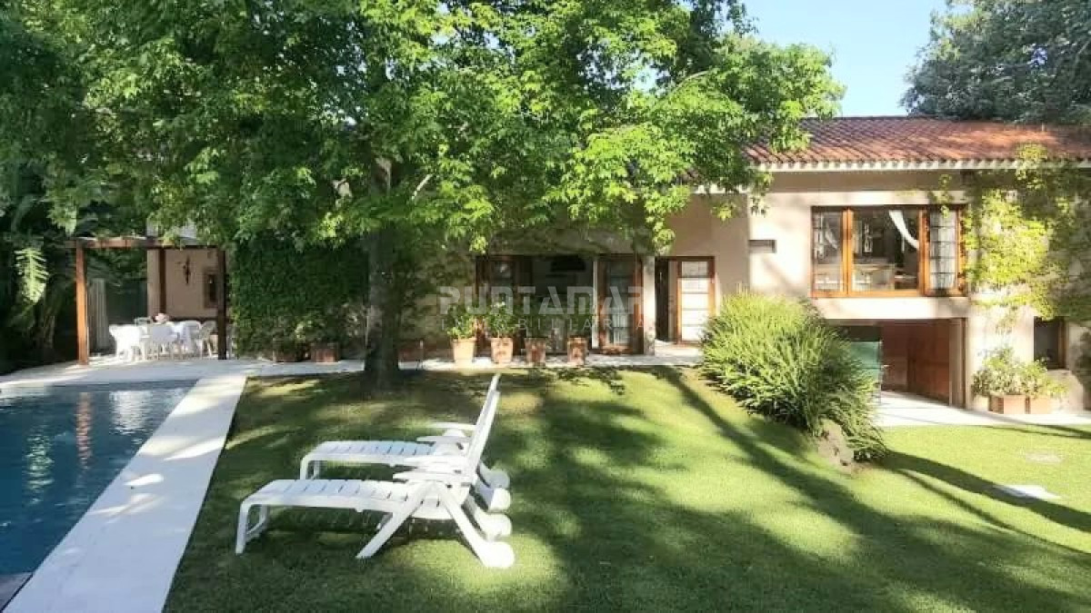 Casa ID.212432 - HERMOSA CASA DE 3 DORMITORIOS EN SUITE EN SAN RAFAEL