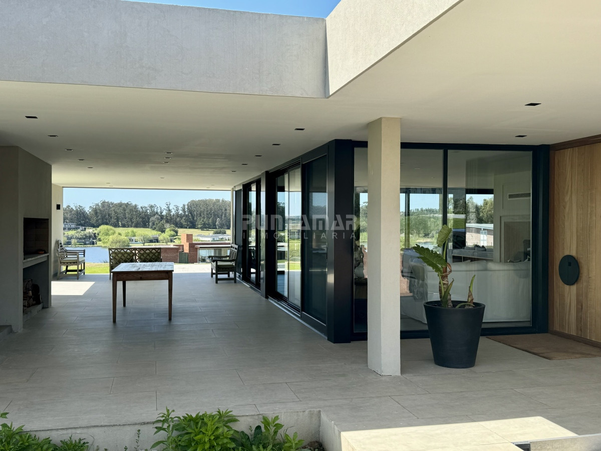 Casa ID.213412 - Casa en alquiler en Pueblo Mio