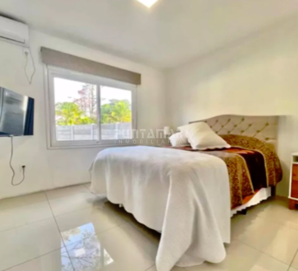 Casa ID.213448 - HERMOSA CASA DE 3 DORMS Y PISCINA EN INMEJORABLE UBICACIÓN DEL LA PUNTA