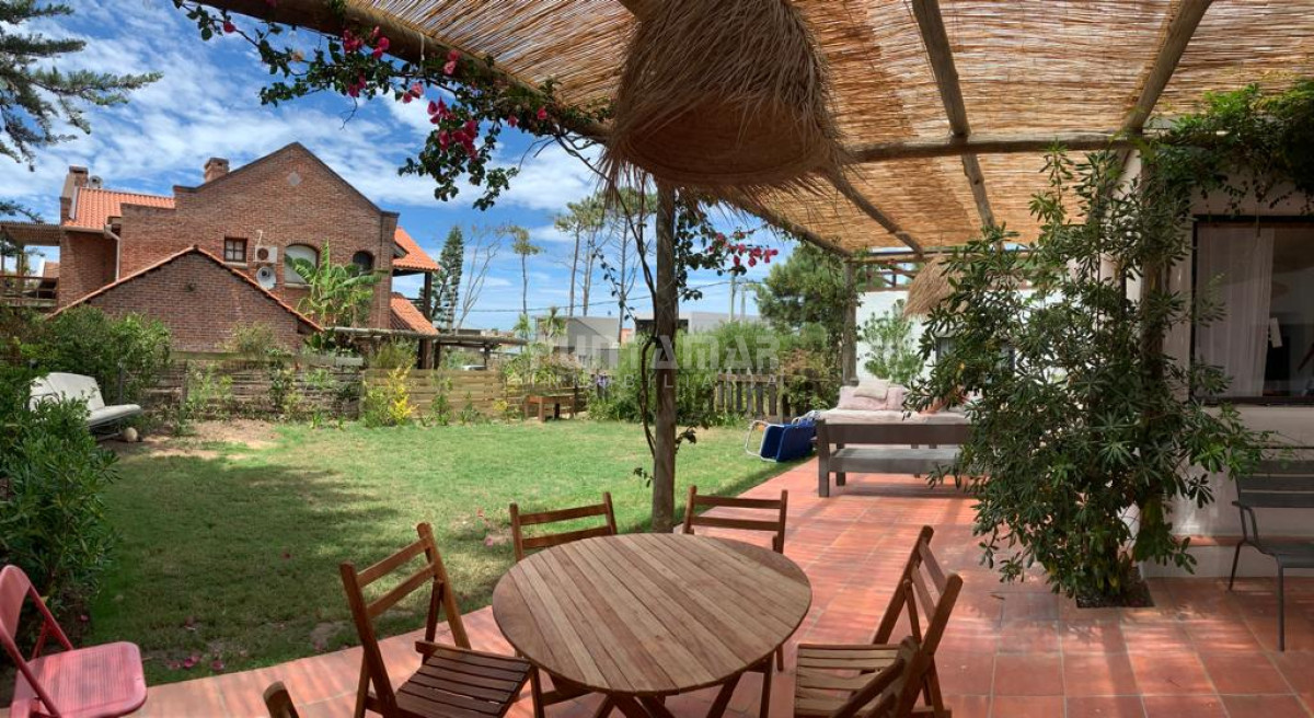 Casa ID.212888 - ALQUILER CASA EN MOTOYA 4 DORMITORIOS  CERCA DEL MAR