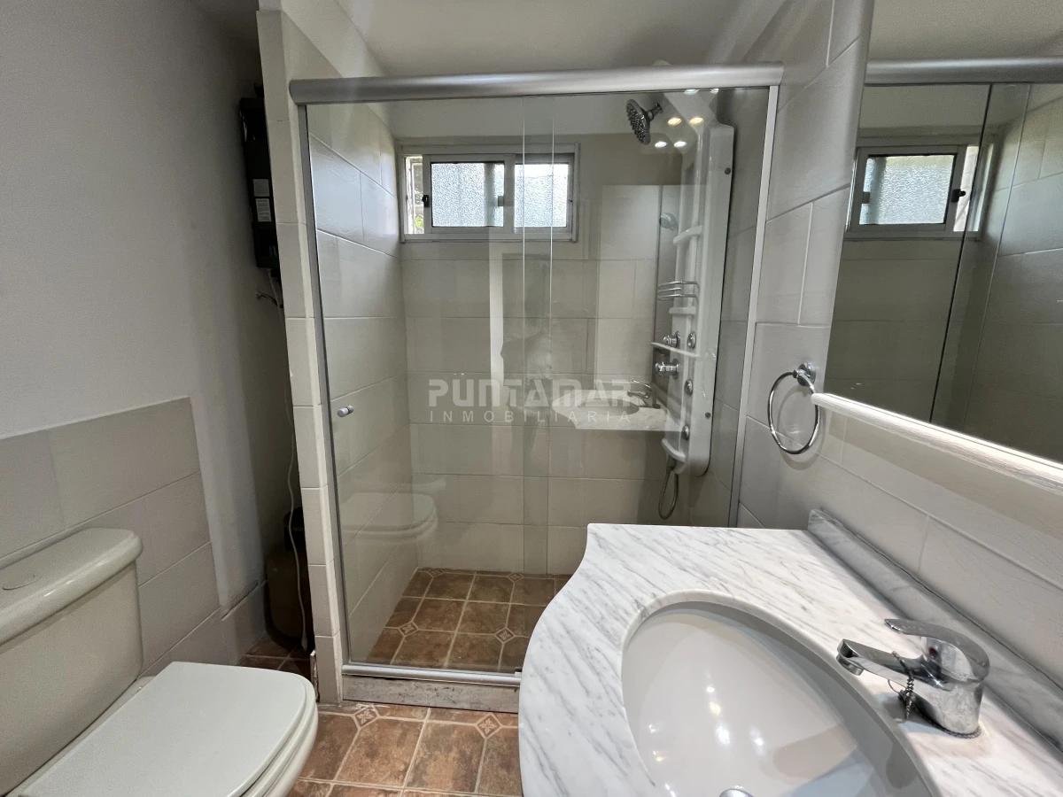 Casa ID.210703 - ALQUILER CASA 4 DORMITORIOS EN PARADA 23 DE LA BRAVA CON PISCINA