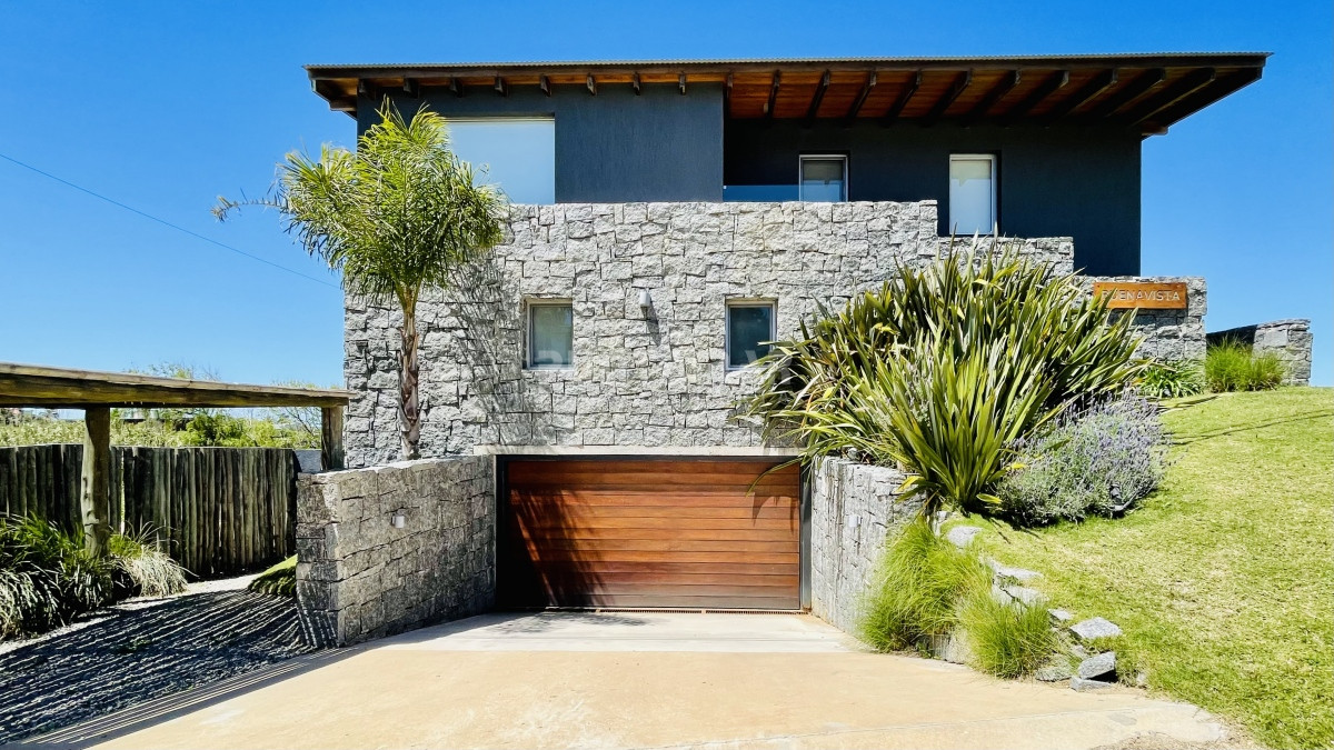 Casa ID.211944 - ESPECTACULAR CASA CON PISCINA Y VISTA AL MAR EN EL CHORRO