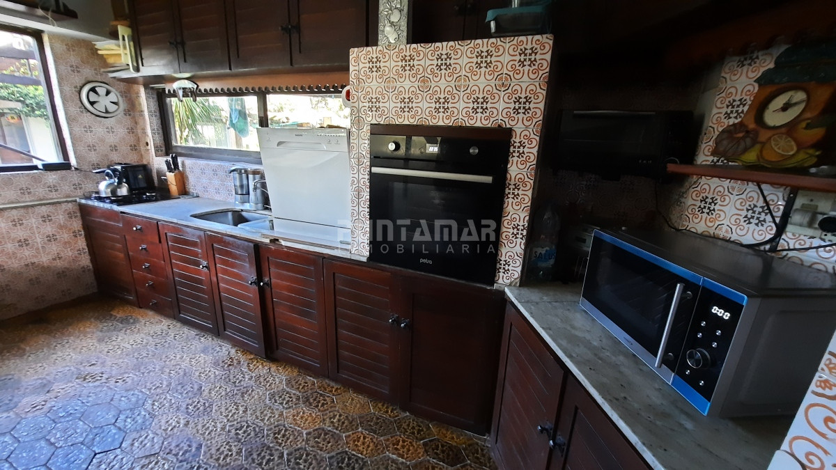 Casa ID.210626 - Casa de 4 dormitorios con piscina en San Rafael