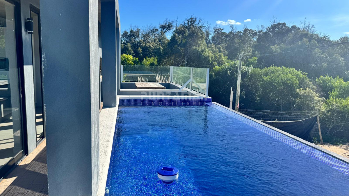 Casa ID.213677 - CASA A ESTRENAR EN SANTA MONICA FRENTE A LA PLAYA EN SANTA MONICA 