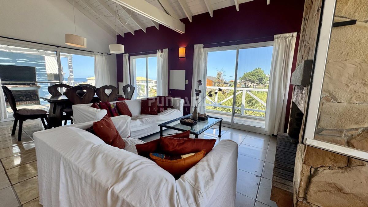 Casa ID.213595 - AMPLIA CASA DE 3 DORMITORIOS A 100 METROS DE LA PLAYA DE MONTOYA