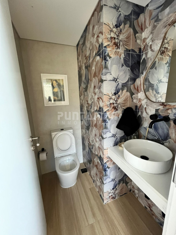 Casa ID.213903 - VENTA CASA EN PUNTA DEL ESTE  EN BARRIO PRIVADO LA CAÑADA