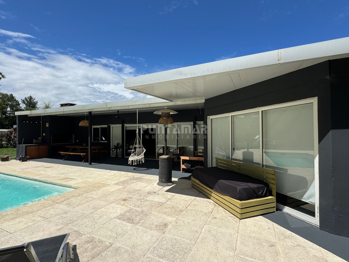 Casa ID.213533 - VENTA CASA BARRIO PRIVADO VERDE MORA
