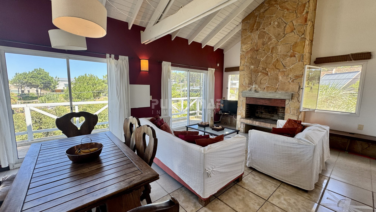 Casa ID.213595 - AMPLIA CASA DE 3 DORMITORIOS A 100 METROS DE LA PLAYA DE MONTOYA