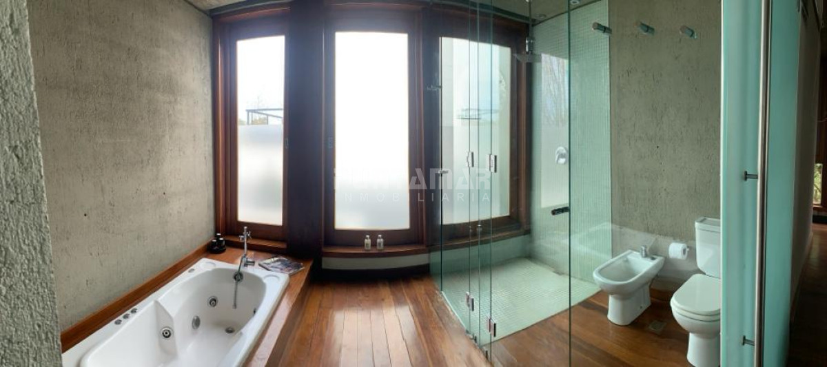 Casa ID.212719 - EXCELENTE  CASA DE 4 DORMITORIOS  EN ALQUILER EN EL CHORRO  CON PISCINA