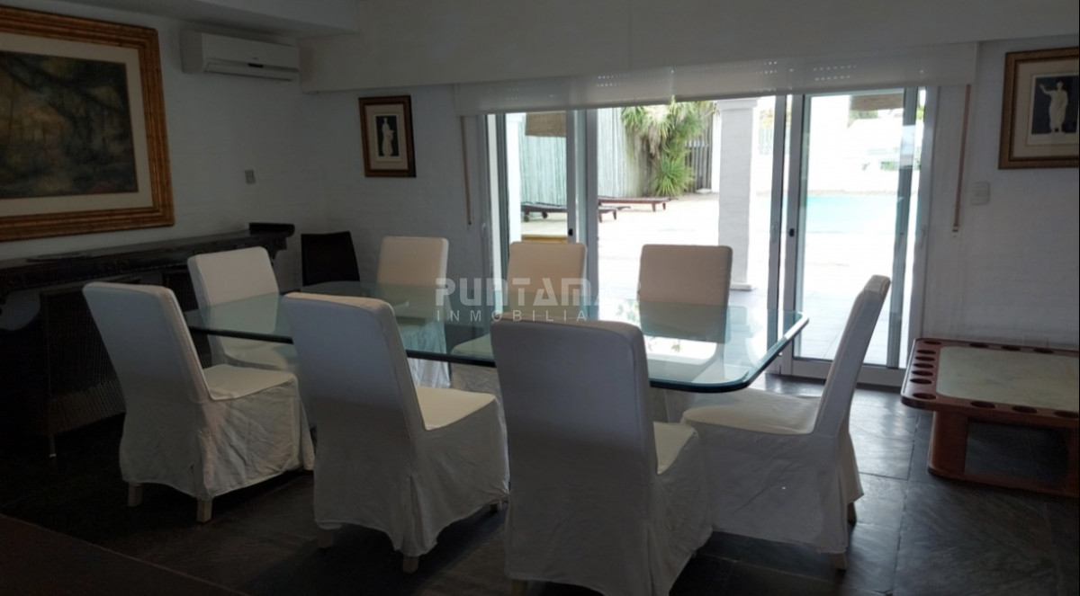 Casa ID.213468 - IMPONENTE CASA CON PISCINA Y 6 DORMITORIOS A 200 METROS DE LA POSTA DEL CANGREJO