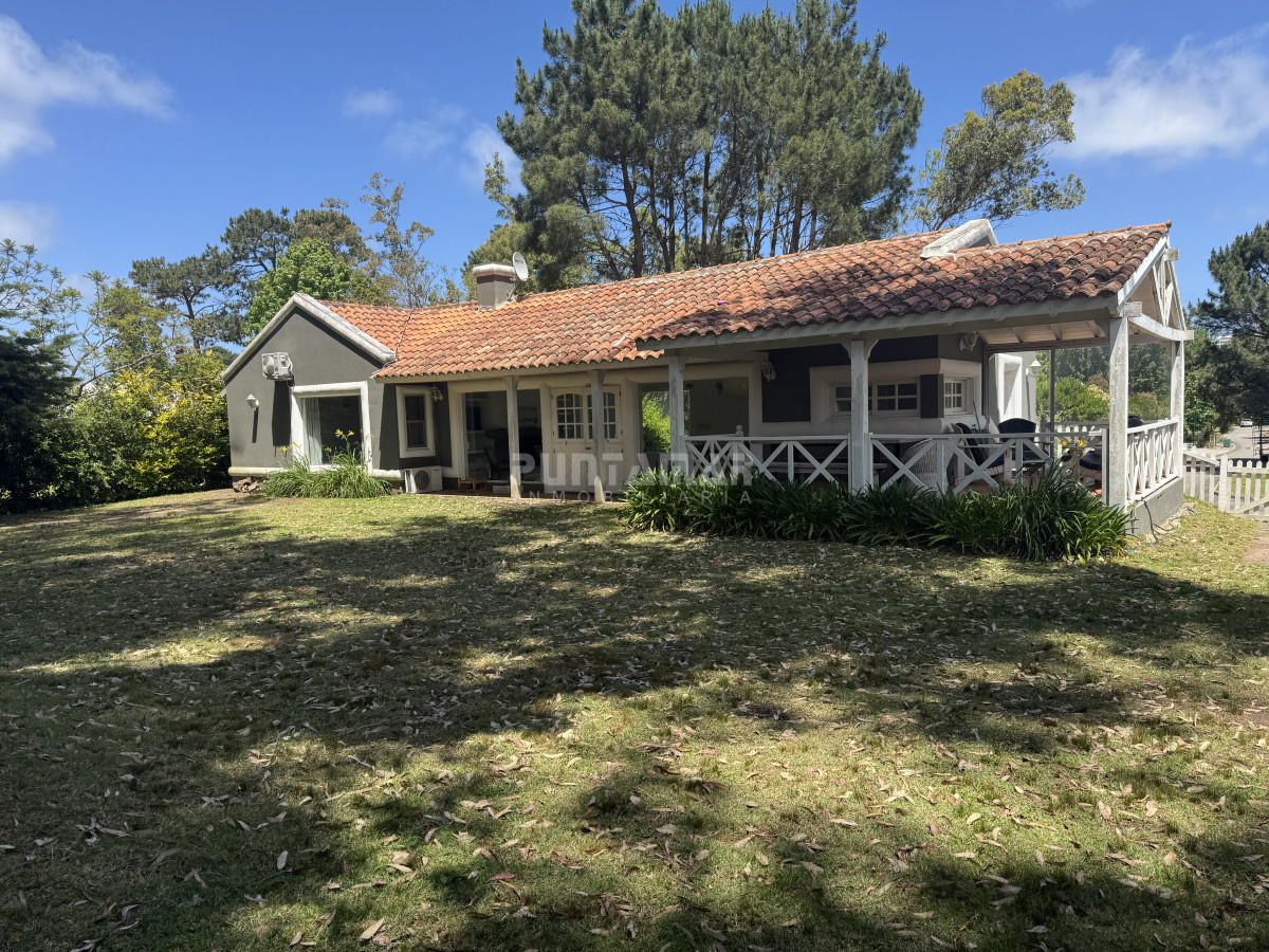 Casa ID.213799 - Casa en venta en La Arbolada