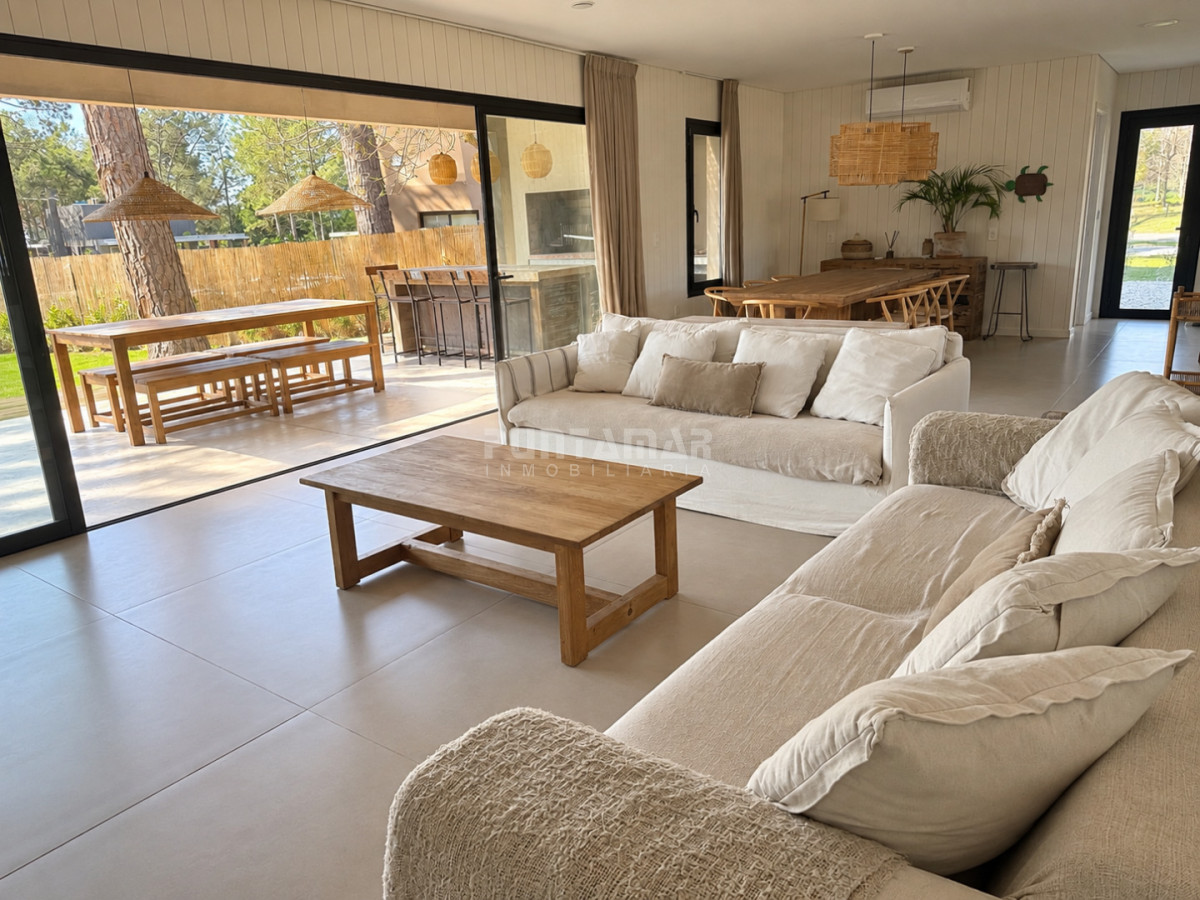 Casa ID.213945 - Casa en venta, barrio cerrado La Cañada