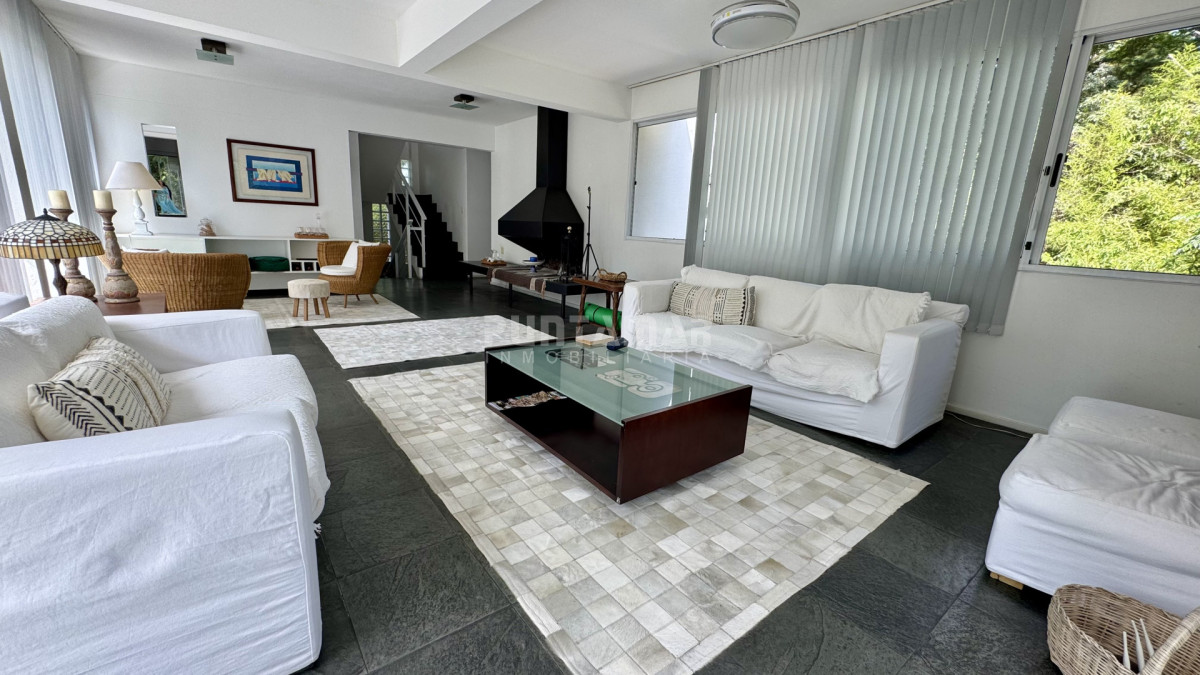 Casa ID.211927 - HERMOSA CASA DE 4 DORMITORIOS A METROS DE PLAYA MONTOYA 