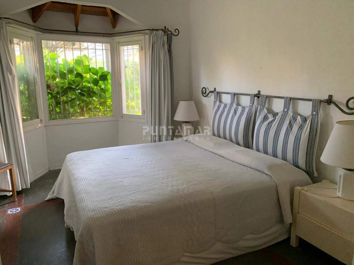 Casa ID.210714 - CASA 3 DORMITORIOS Y SERVICIO EN LA BRAVA PUNTA DEL ESTE