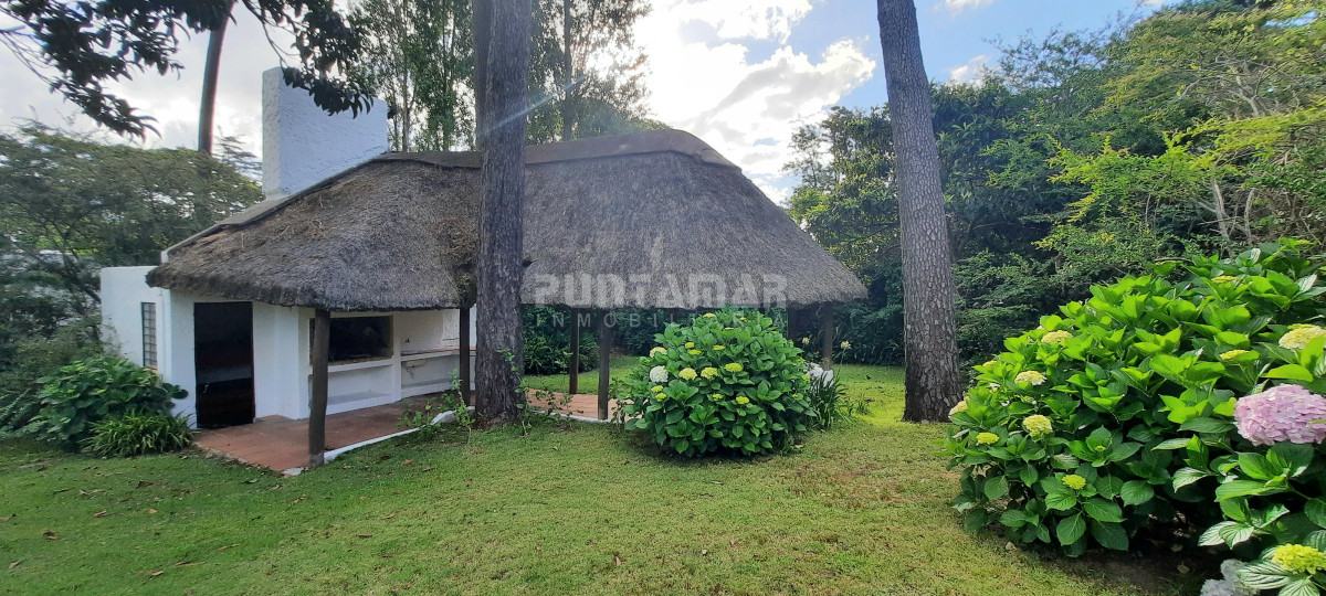 Casa ID.213537 - Casa de 3 dormitorios con dependencia en Lugano