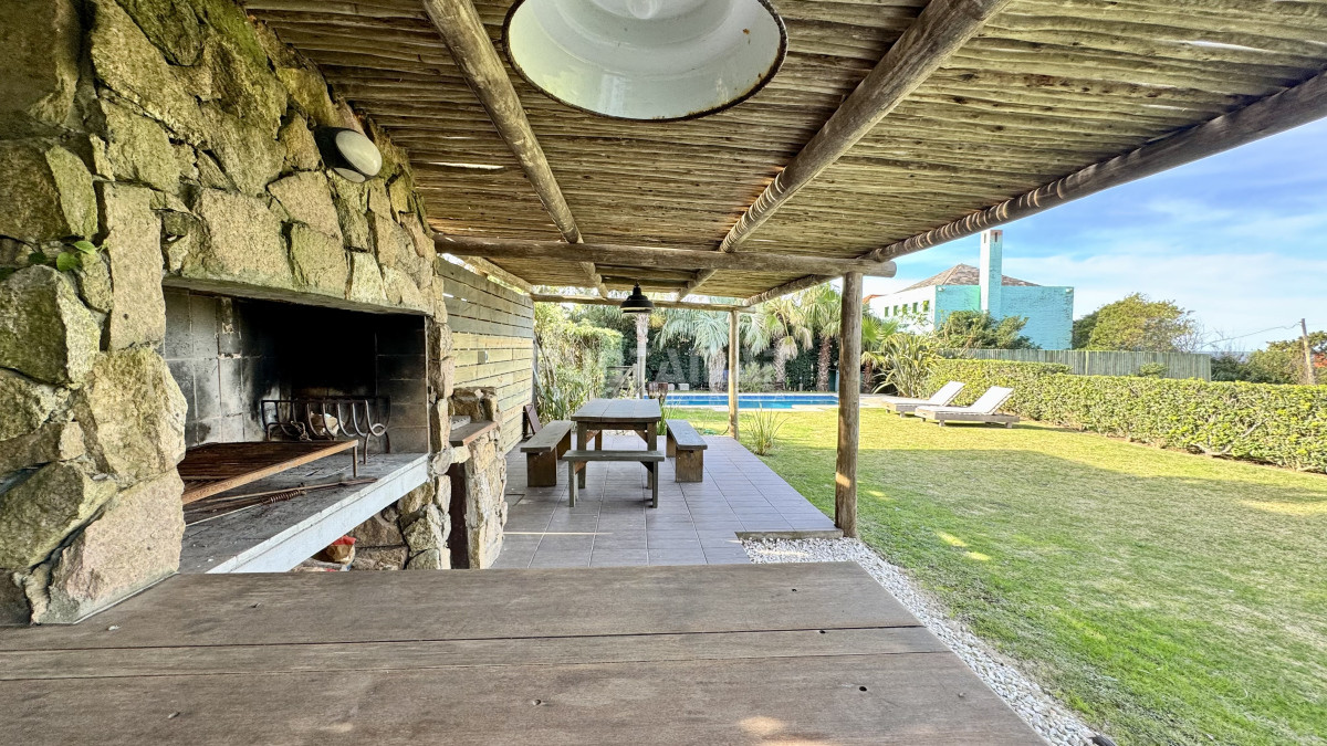 Casa ID.210970 - MODERNA CASA CON PISCINA EN MONTOYA A METROS DEL MAR 
