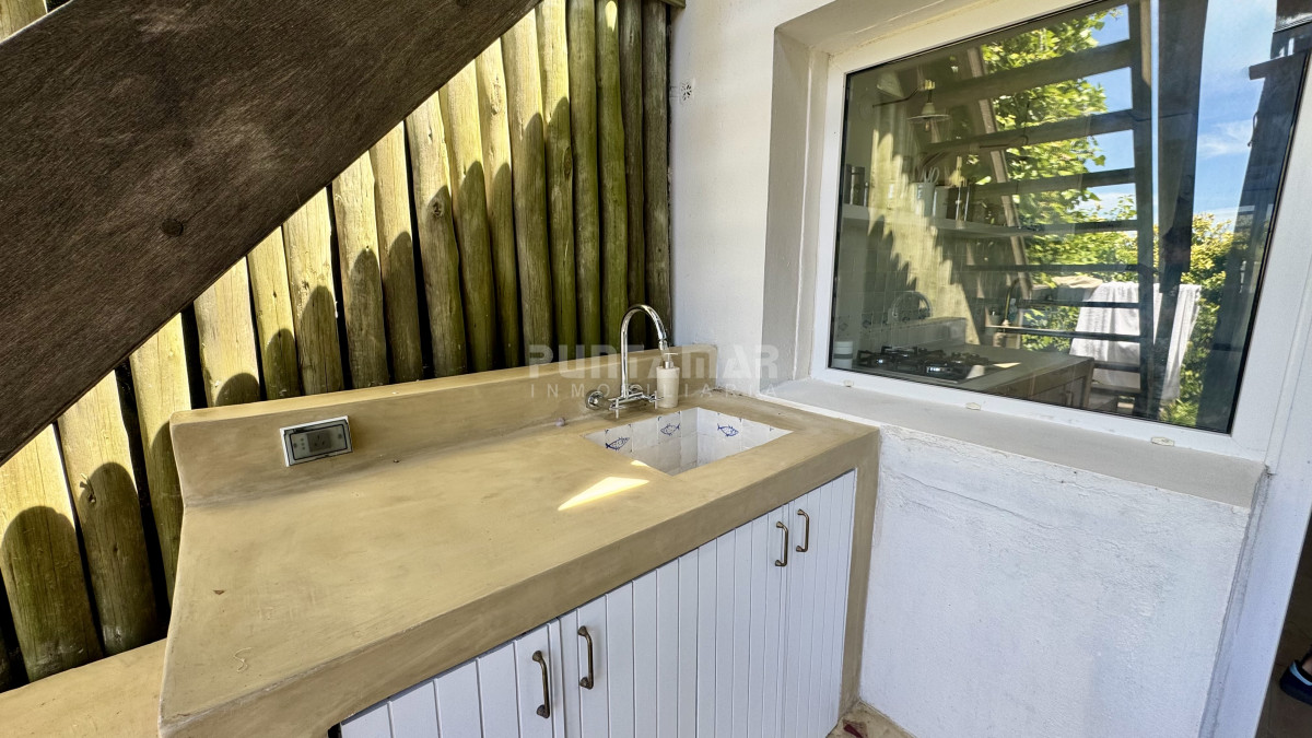 Casa ID.213380 - ALQUILER DE CASA 5 DORMITORIOS EN LA BARRA A PASOS DEL MAR