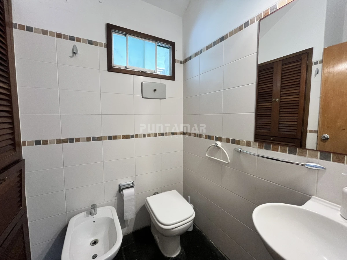 Casa ID.210703 - ALQUILER CASA 4 DORMITORIOS EN PARADA 23 DE LA BRAVA CON PISCINA