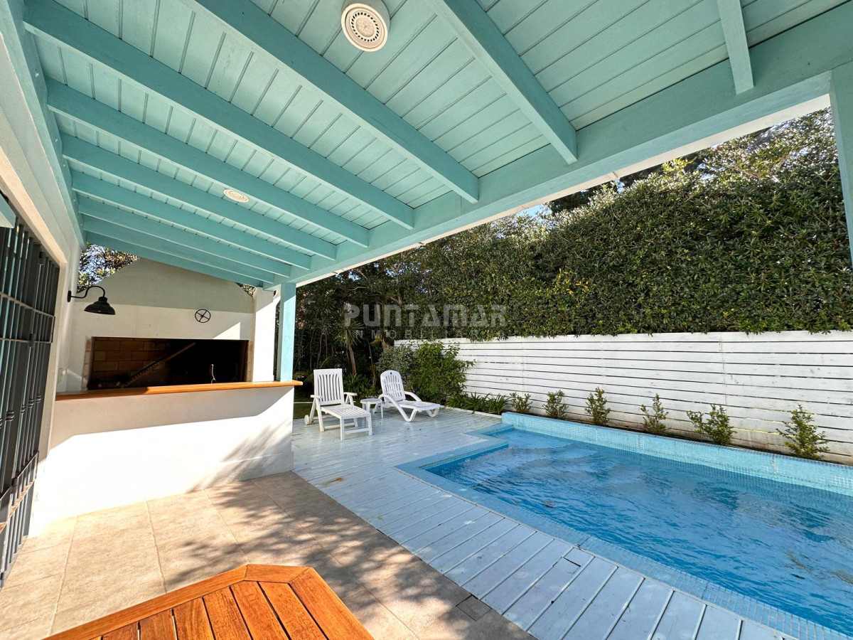 Casa ID.213364 - VENTA DE HERMOSA CASA EN MONTOYA CON PISCINA