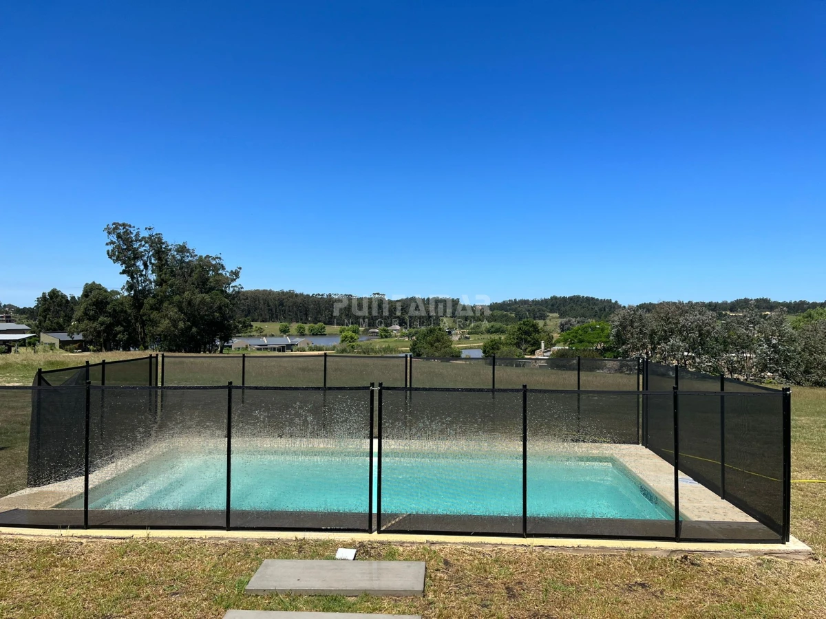 Casa ID.212785 - Casa en venta y alquiler en Pueblo Mio