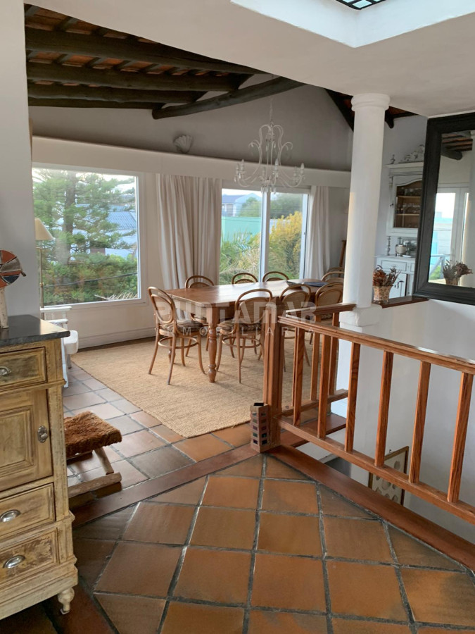 Casa ID.211958 - Casa en alquiler en La Barra de la ruta al mar, 4 dormitorios, vista