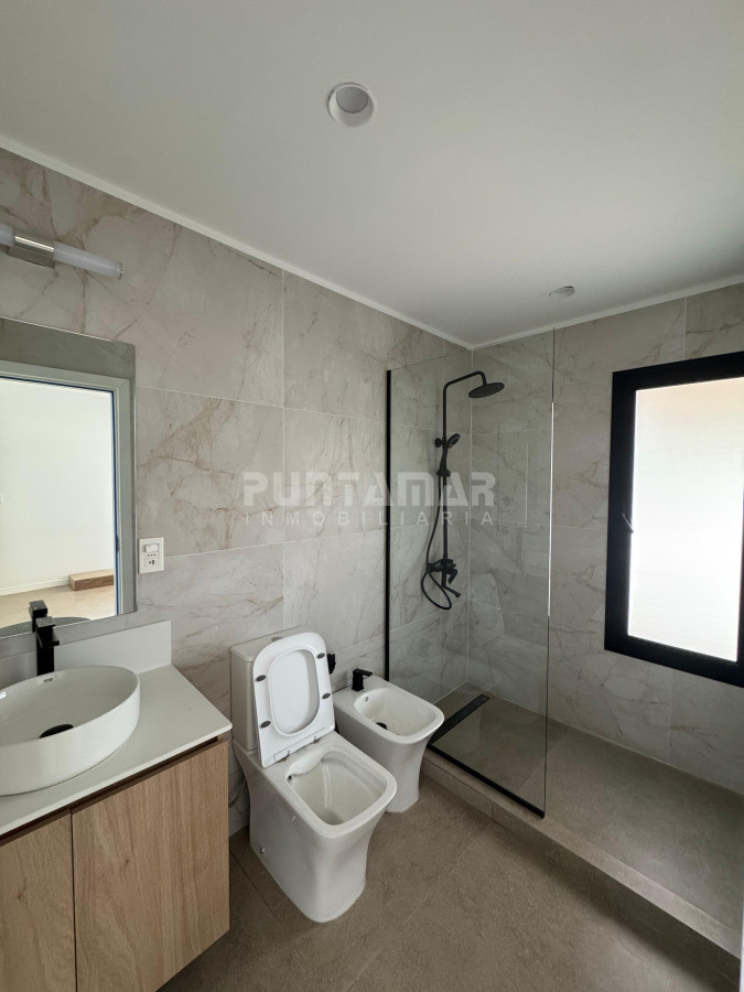 Casa ID.213666 - VENTA Y ALQUILER CASA A ESTRENAR EN BARRIO CERRADO LA CAÑADA - DISTRITO 52