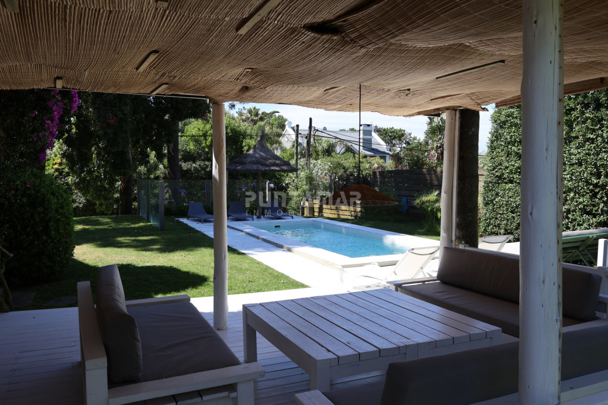 Casa ID.212677 - IMPORTANTE CASA DE 2 PLANTAS EN LA BARRA, MONTOYA