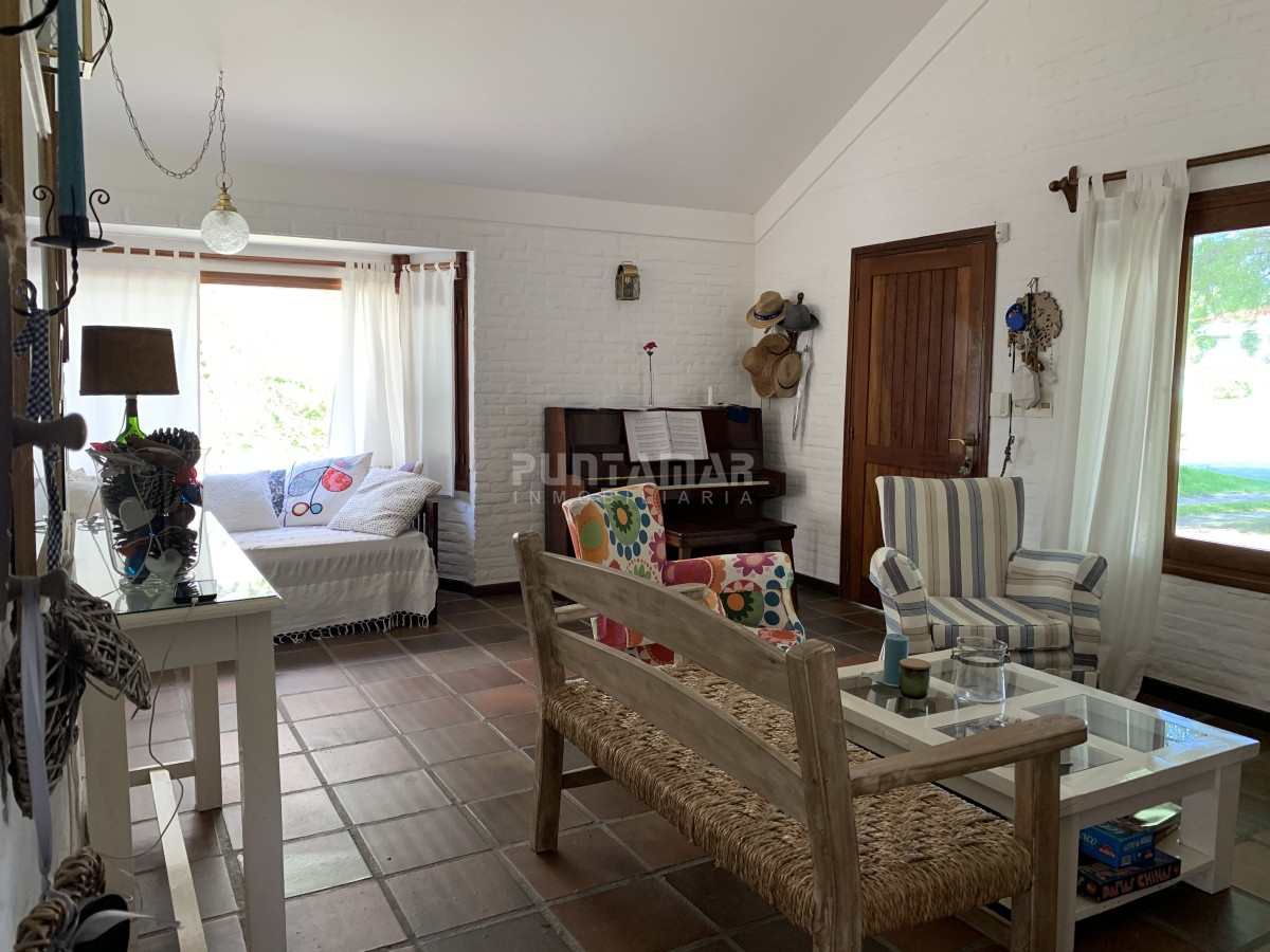 Casa ID.210691 - CASA  EN ALQUILER 3 DORMITORIOS CON PISCINA EN RINCÓN DEL INDIO