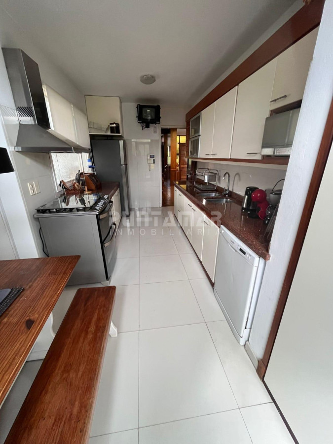 Casa ID.213444 - HERMOSA CASA DE 5 DORMS EN PARADA 10 PLAYA MANSA
