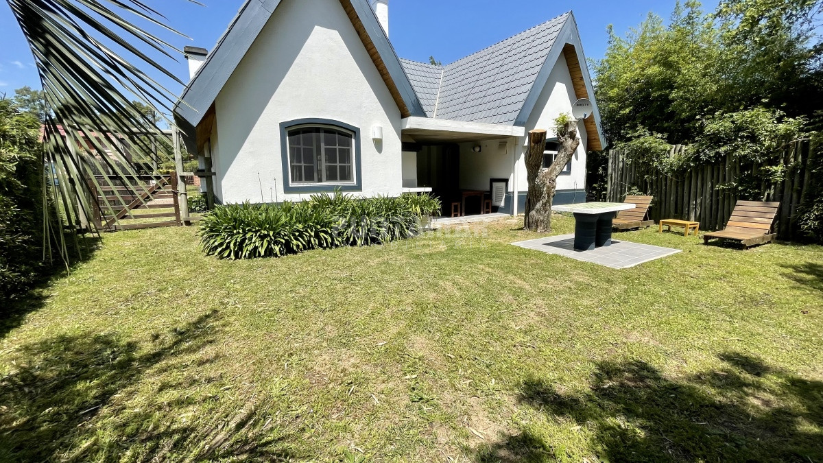 Casa ID.210853 - ALQUILER HERMOSA CASA EN LA BARRA DOS DORMITORIOS